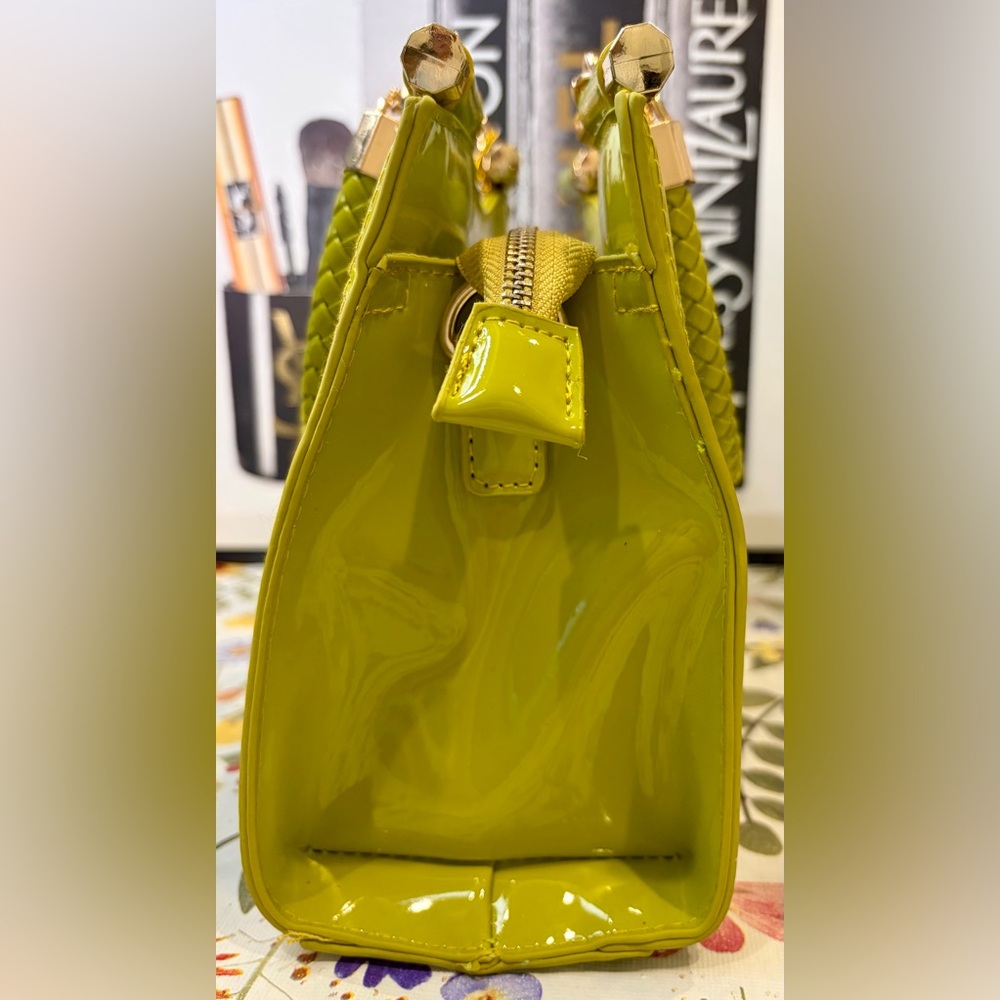 BEBE Lime Green Patent Satchel/Crossbody w/Braided Top Handle/Adjustable Strap - Picture 9 of 14